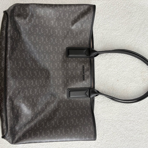 Michael Kors Handbags - Michael Kors Black and Gray Hobo Bag